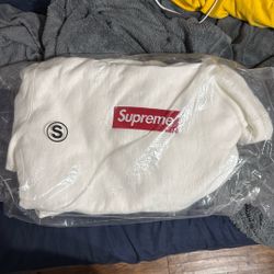 Supreme Box Logo Hoodie FW21