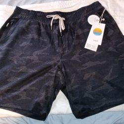 Vuori Mens Shorts