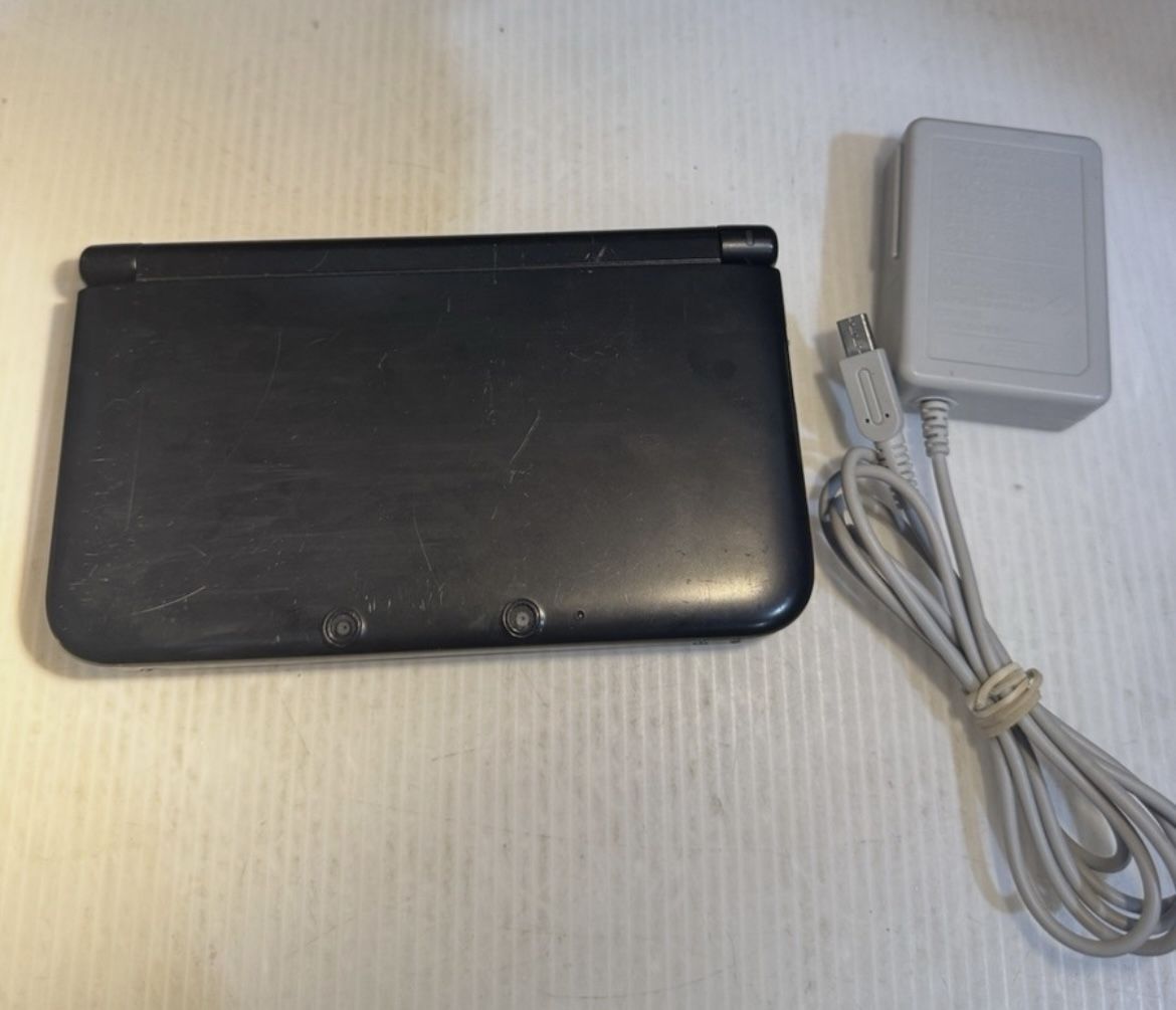 3ds XL 80$ (no Stylus)