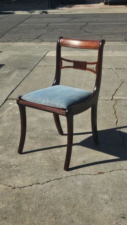 Vintage Drexel Phyfe side chair.