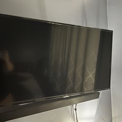 TCL 40-inch 1080p Smart LED Roku TV