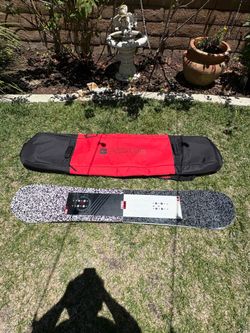K2 Subculture Snowboard with Grayne Bag