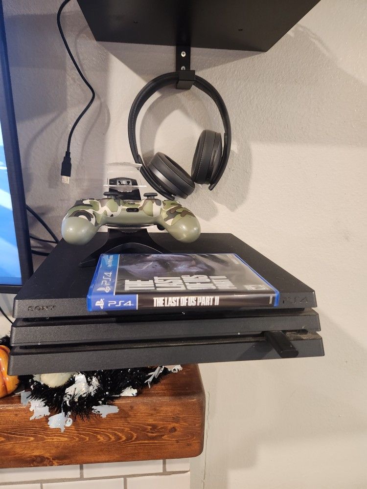PS4 Pro With Accessories 