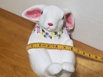 Decorative Bunny Sculpture 🐰 Like New See Pictures  Thumbnail