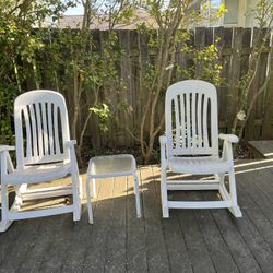 Outdoor Rocking Chairs & Small Table