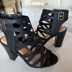 Women’s Black Strappy Block Heel Sandals – Marco Republic – New