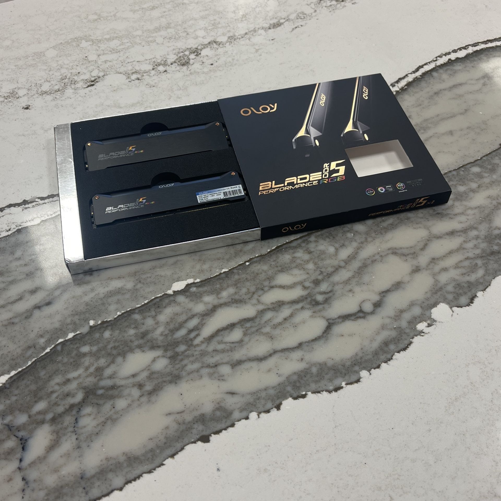 OLOy Blade RGB 32GB (16G*2) DDR5 6000MHz PC5-48000