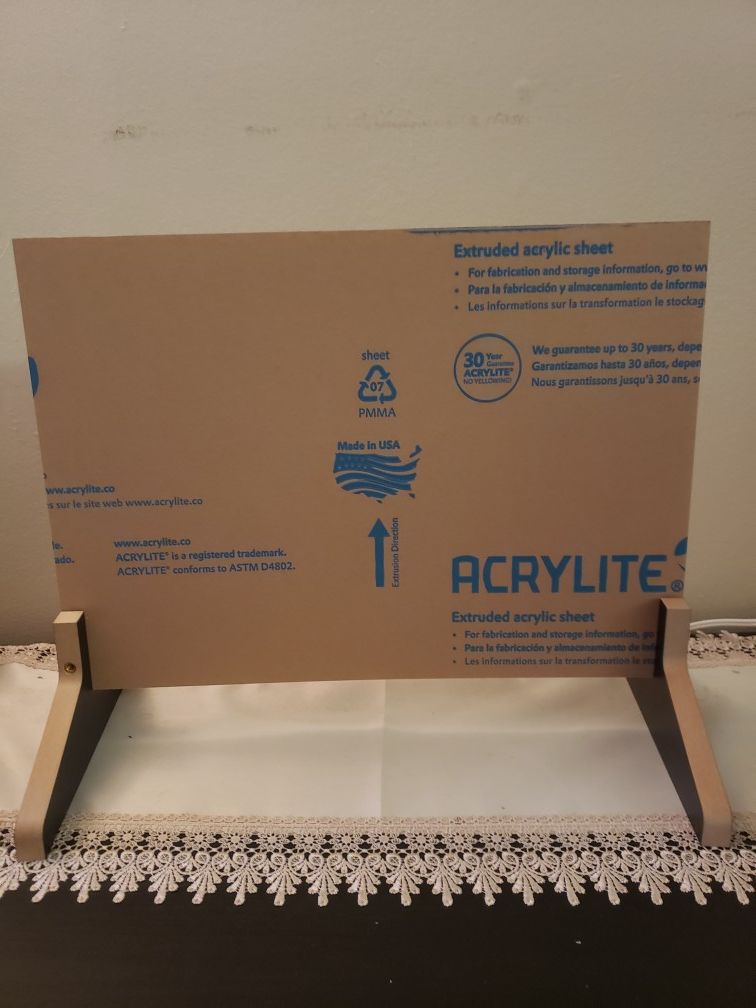 Extruded acrylic sheet - ACRYLITE