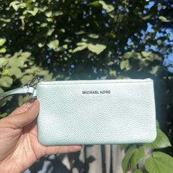 Michael Kors wristlet