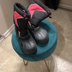 Size 2 Girls Snow Boots