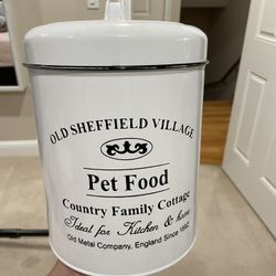 Dog Food Container 