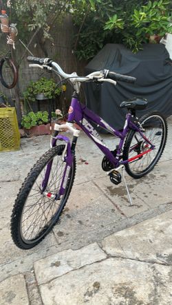 Schwinn side winder bike purple womens