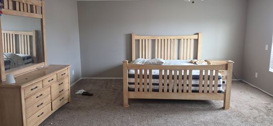 Light Wood Mission Style Bedroom Set