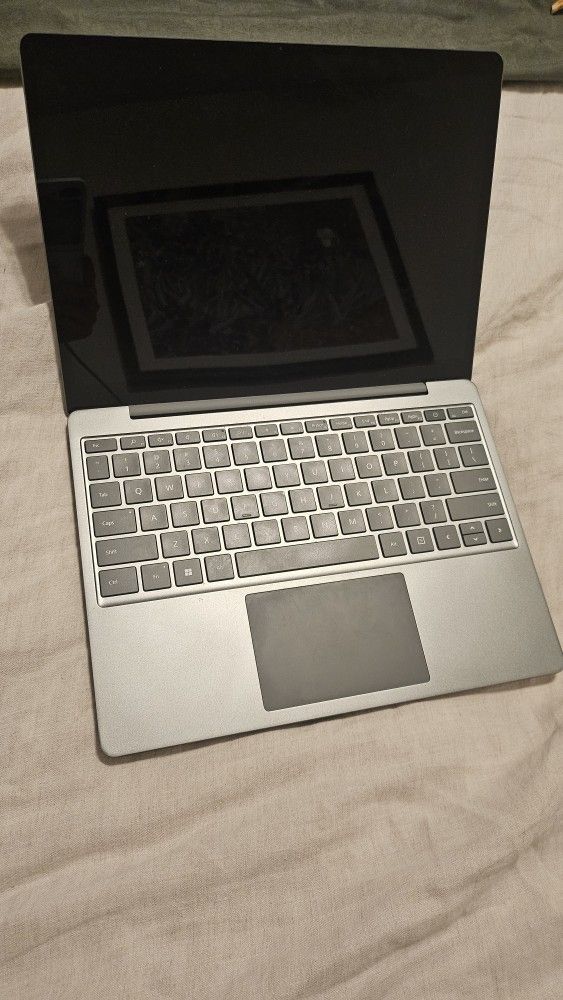 Microsoft Surface Go 2 Laptop 13 Inch