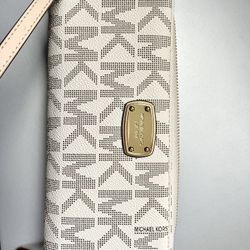 Michael Kors Travel Purse 