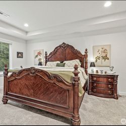 Victoria Replica Bedroom Set 