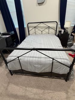 Full Size Black Metal Bed