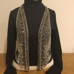 Leather vest with stones