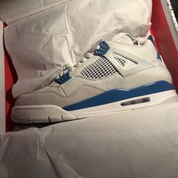 Mens Retro 4s Size 7.5 And 11