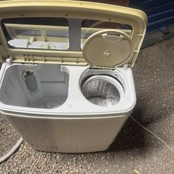 Mini Lavadora Bonita En Buen Estado 