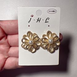 925 Sterling Silver Flower Petals Earrings 