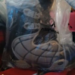 Airwalk Size 11 Snow Boots