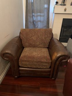 Brown Leather & Paisley  Loveseat Traditional Style