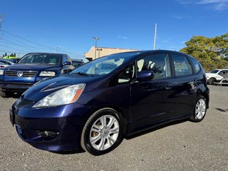 🔥 2009 Honda Fit Sport Hatchback — Reliable and Versatile!  Well maintained, runs and drives great, and ready for the road!  • 184k miles • Clean tit