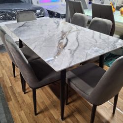 Comedor Disponible 7 Pcs Mesa Con 6 Sillas $789