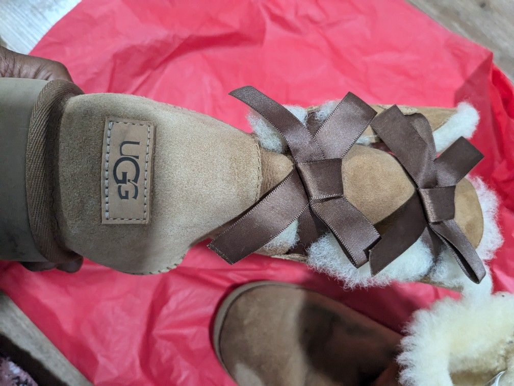 Ugg Bailey Bow 2