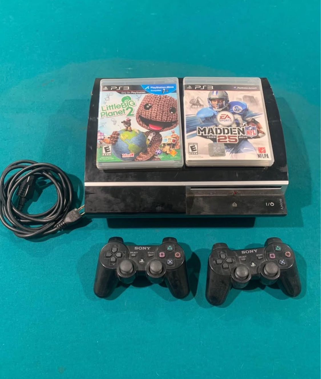 Playstation 3 Bundle - Console, 2 Controllers, 2 Games