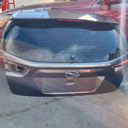 Subaru Crosstrek / Impreza Tailgate Cajuela