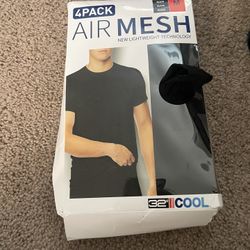 Brand New 4 Pack Shirts 