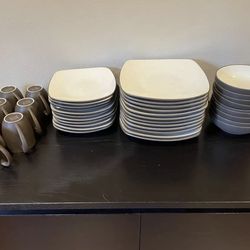 Noritake Colorwave Square Dinner Set