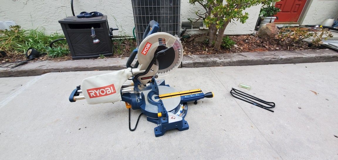 Ryobi 10 inch sliding miter saw