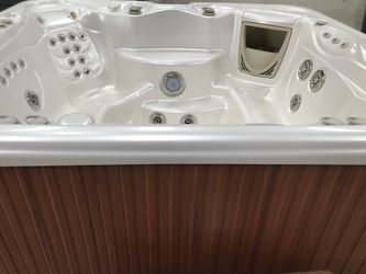 7 Person Hot Springs Tub