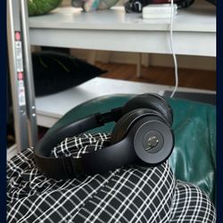 Beats Solo Wireless 3