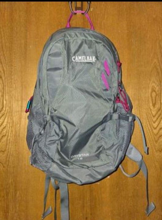 CamelBak Daystar 18 Hydration Pack (No Bladder)