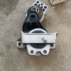 2005 Ford Focus Motor Mounts