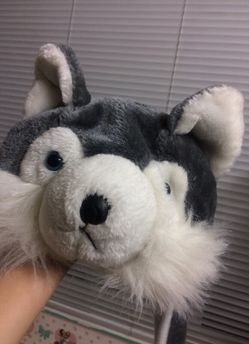 Brand new! Wolf hat and mittens