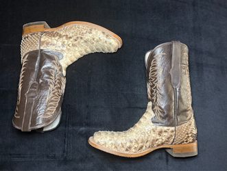Size 9 men boots