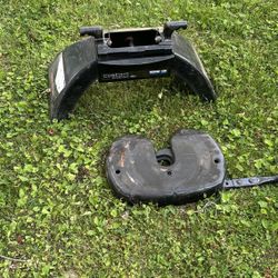 Reese 5th Wheel Hitch 