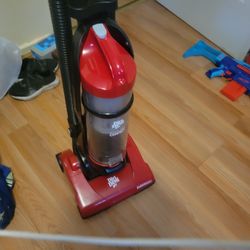 dirt Devil Endura Compact Vacuum $100