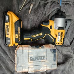 Dewalt 1/4" Impact 