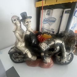 Halloween Skeletons