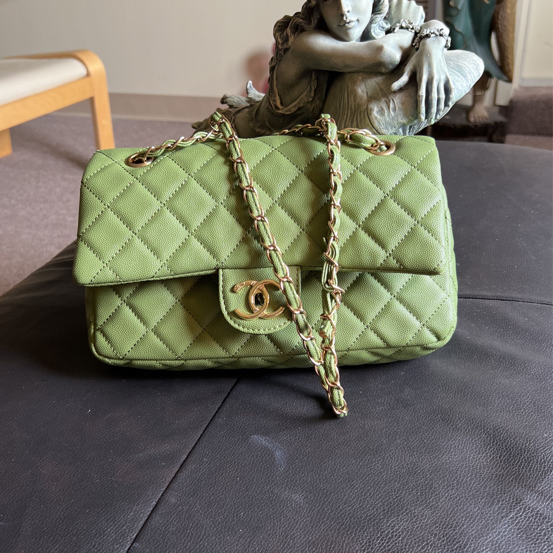 Women Chanel Hands Bag for Sale in Medford, MA - OfferUp
