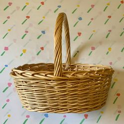 BLONDE BASKET