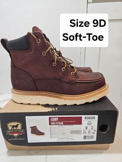 Red Wings Irish Setter Soft Toe Boots Size 9.