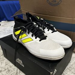 Adidas ACE Tango 17.3 Turf Soccer Indoor Shoes Black White Yellow Men’s Size 9