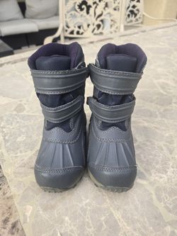 L.L. Bean Toddler Snow Boots. Size 7